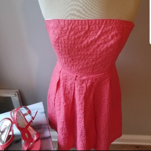 J. Crew - Fit and Flare Strapless Cotton Dress - Picture 4 of 8